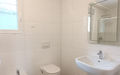 mit Dusche und Bidet
