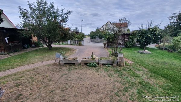 Baugrundstück für Einfamilienhaus, vollerschlossen
