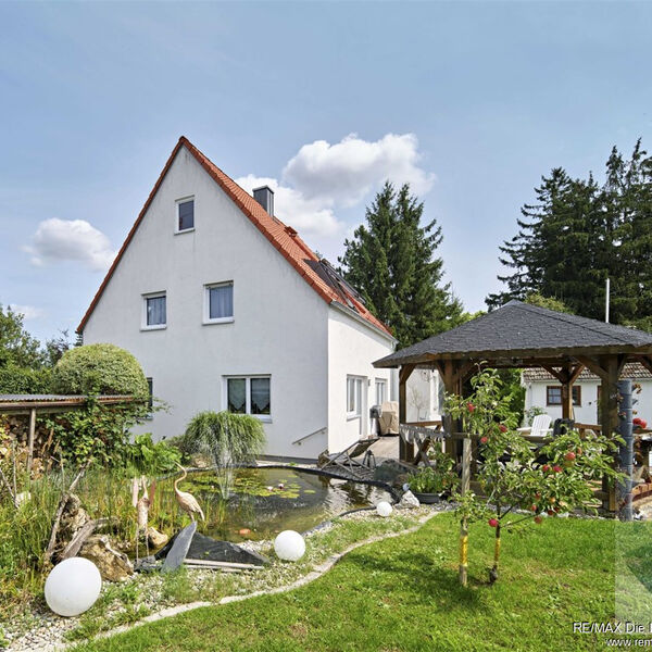 Ihr neues Zuhause? Charmantes Familienhaus mit Traumgarten