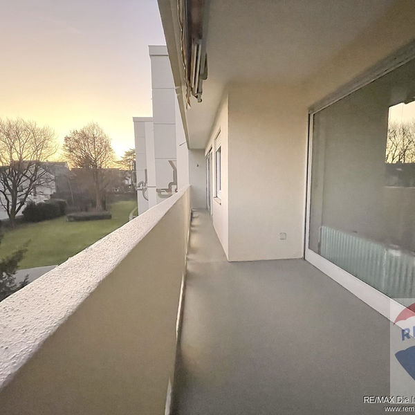 3 Z. Wohnung - Zentral - Ruhige Lage mit toller Aussicht.