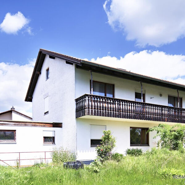 Ein- Zweifamilienhaus in ruhiger Lage