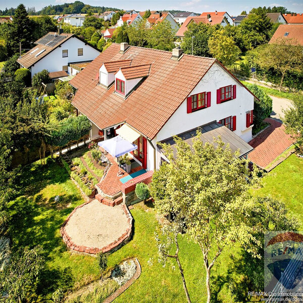 Perfekt für Familien! Gepflegte DHH mit herrlichem Südgarten