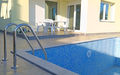 Südseite mit Pool